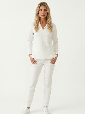 Women's White V-Neck Textured Top